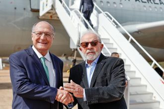 Lula embarca para COP 28 em Dubai e visita mais três países