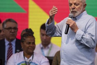 Lula diz que trabalhou em 2023 para fazer Brasil voltar à normalidade