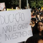 MEC pede 2,4 mil horas de formação básica no ensino médio