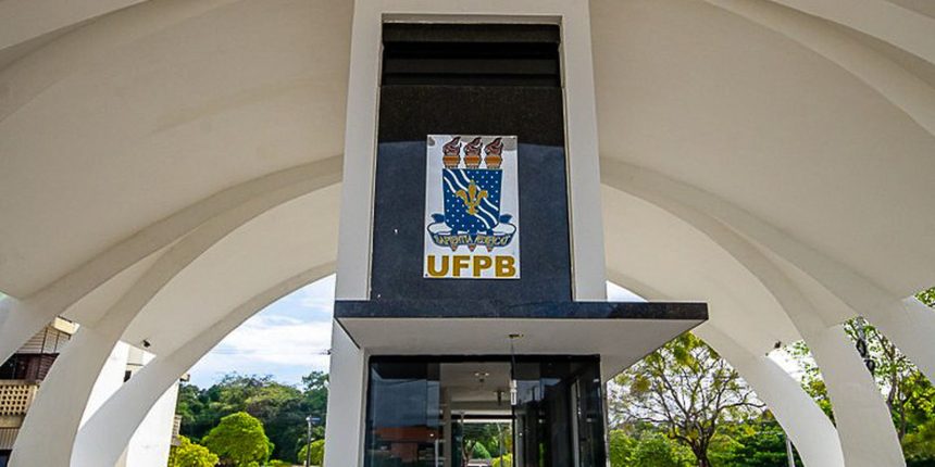 Universidades federais pedem mais recursos para fechar contas