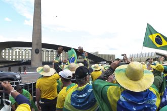 Forças Armadas tem responsabilidade política por 8/1, diz pesquisador