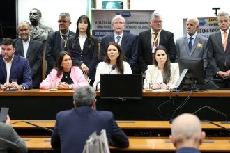 Empresários afetados por reoneração da folha cobram devolução de MP