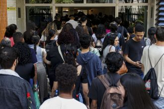 Estudantes podem consultar Pé-de-Meia a partir de quarta-feira