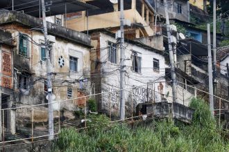 Favela-Bairro, 30 anos: legado do programa desaparece aos poucos