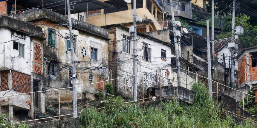 Favela-Bairro, 30 anos: legado do programa desaparece aos poucos