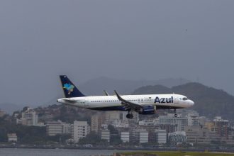 Fiscais apuram condições de trabalho em aeroportos do Rio