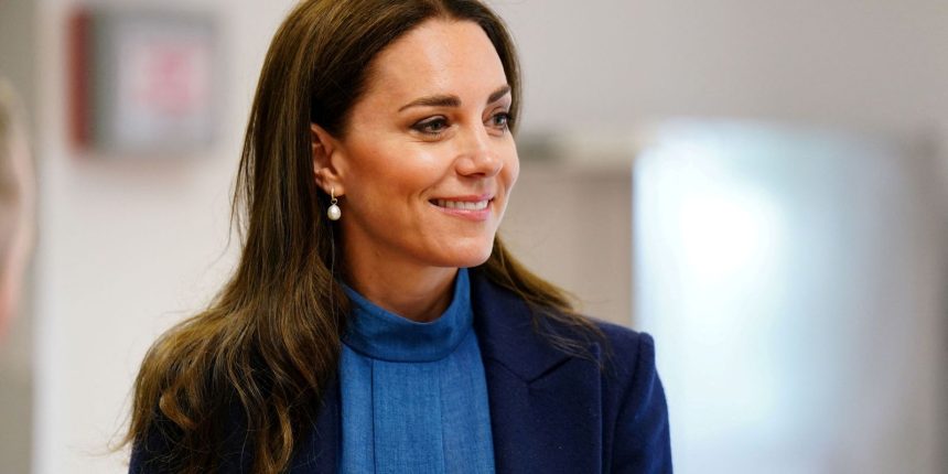 Kate Middleton anuncia estar em quimioterapia, após descobrir câncer