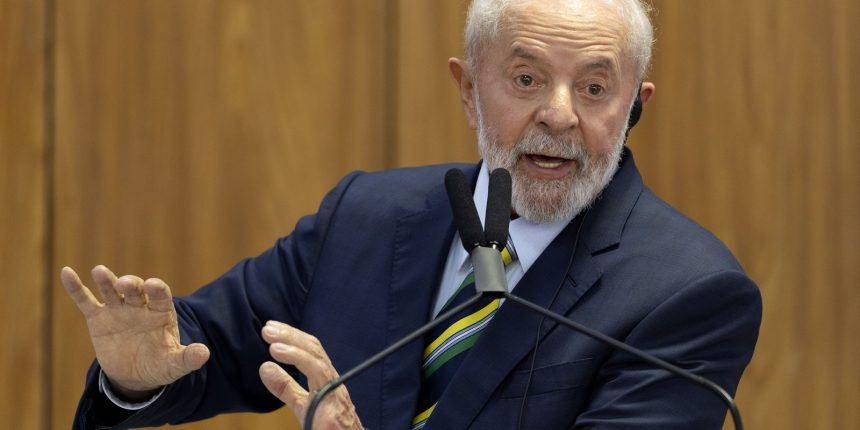 Lula critica impedimento de candidatura da oposição na Venezuela