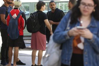 Quase 10 milhões de jovens sem ensino básico estão fora da escola