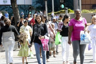 Taxa de desemprego fica em 7,8% no trimestre encerrado em fevereiro