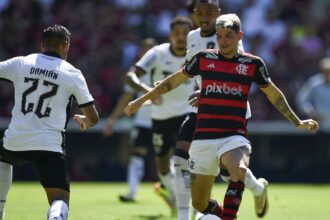 Botafogo vence Flamengo no Maracanã por 2 a 0