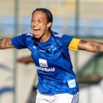 Byanca Brasil comanda goleada do Cruzeiro sobre o Atlético-MG