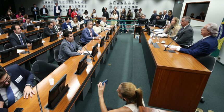 Com 4ª desistência, Conselho de Ética sorteia novo nome em caso Brazão