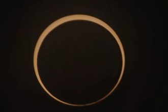 Eclipse total do sol acontece na segunda; saiba como ver pela internet