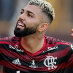 Gabigol consegue efeito suspensivo no CAS e pode voltar a jogar