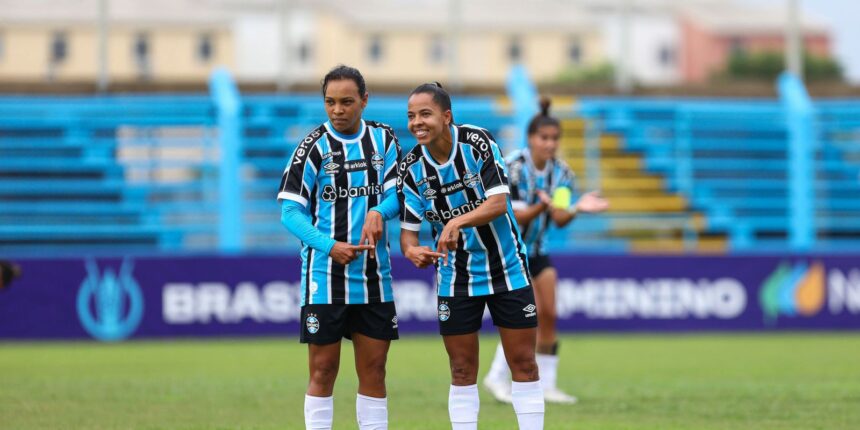 Grêmio goleia Avai/Kindermann por 6 a 0 no Brasileirão Feminino