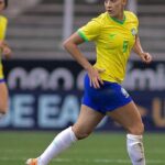 Luana, jogadora da seleção, é diagnosticada com Linfoma de Hodgkin