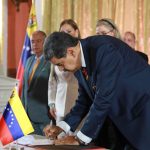 Maduro sanciona lei que prevê província de Essequiba na Venezuela