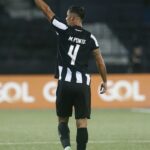 Mateo Ponte marca e Botafogo vence a primeira no Brasileiro