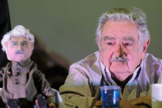 Pepe Mujica anuncia que está com câncer no esôfago