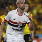 São Paulo derrota Barcelona pela Libertadores na estreia de Zubeldía