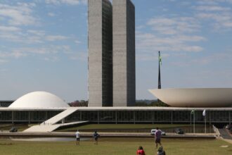 Sessão do Congresso Nacional sobre vetos presidenciais é adiada