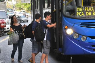 Tarifa zero aumenta número de passageiros, mostra estudo