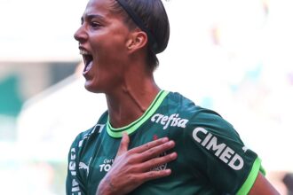 Amanda Gutierres comanda vitória do Palmeiras sobre o Real Brasília