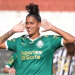 Amanda brilha e faz 3 em goleada do Palmeiras sobre Santos por 6 a 0