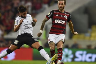 Brasileiro: Flamengo e Corinthians medem forças no Maracanã