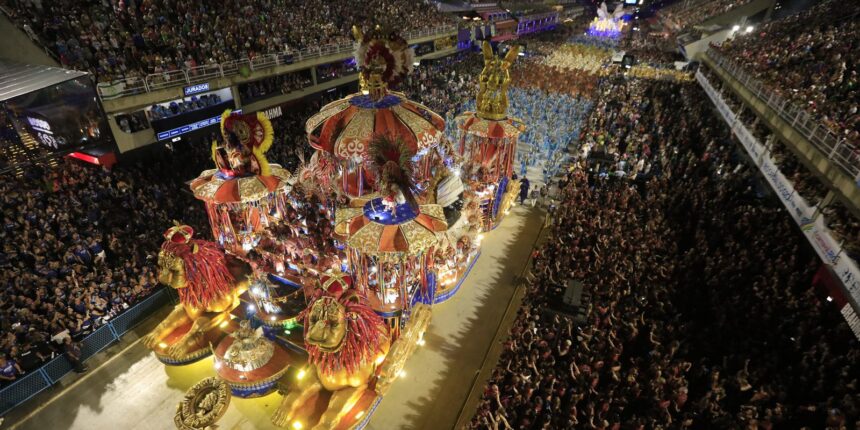 Carnaval de 2025 terá 3 dias de desfiles na Marquês de Sapucaí, no Rio