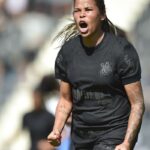 Corinthians vence e amplia vantagem na ponta do Brasileiro Feminino