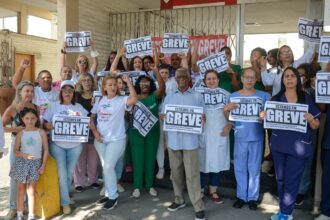 Em greve, servidores de hospitais federais promovem ato no Rio