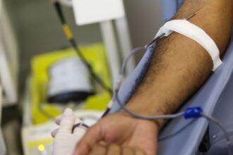 Hemocentro de Porto Alegre pede que doador de sangue faça agendamento