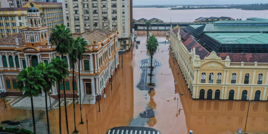 Inmet divulga alerta de perigo de chuvas neste sábado no RS e SC