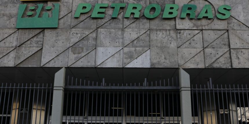 Petrobras inicia processo para retomada das obras do Polo GasLub