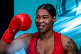 Viviane Pereira vence luta de estreia no último Pré-Olímpico de Boxe