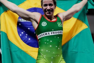 Wrestling: Giullia Penalber conquista vaga nos Jogos de Paris