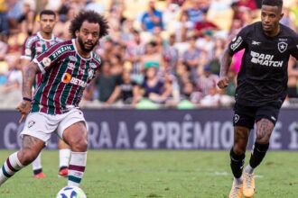 Botafogo enfrenta o Fluminense de olho na liderança do Brasileiro