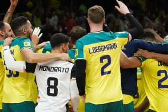 Brasil derrota Polônia na Liga das Nações Masculina de Vôlei