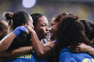 Brasil goleia Jamaica em último jogo antes da convocação para Paris