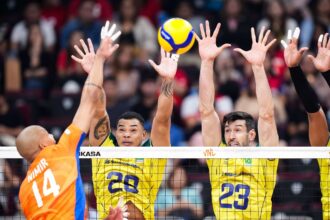 Brasil vence Holanda de virada na Liga das Nações de Vôlei Masculino