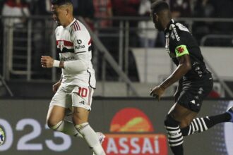 Brasileiro: Vasco e São Paulo medem forças em São Januário