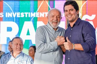 Lula renova concessão de porto e lança obras do Luz Para Todos