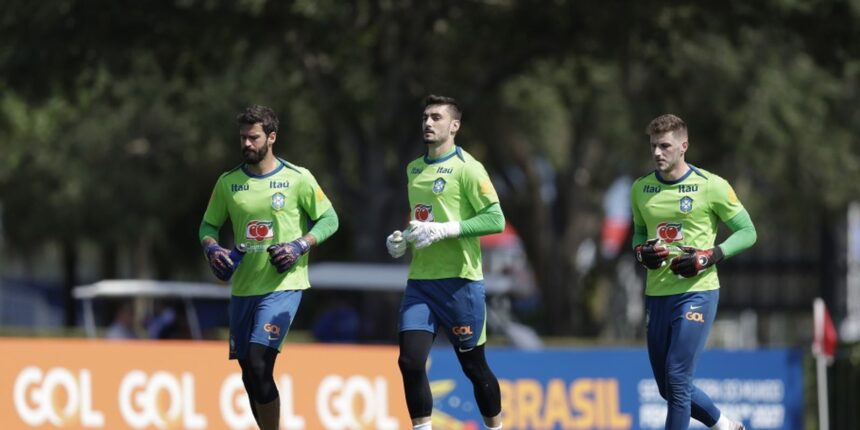 Seleção brasileira treina em Orlando, onde enfrenta os EUA na quarta