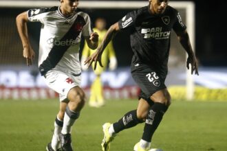 Vasco arranca empate com o Botafogo em São Januário