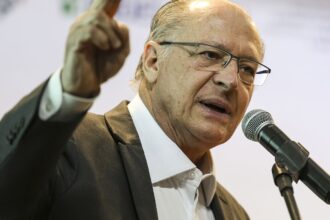 Alckmin diz que carga tributária não aumentou no governo Lula