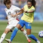 Brasil sofre virada do Japão no fim e se complica no futebol em Paris