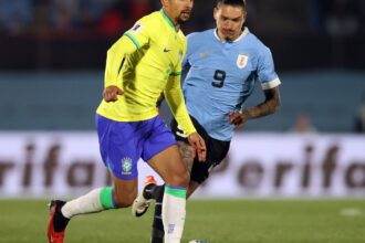 Copa América: Brasil enfrenta Uruguai em busca de vaga nas semifinais