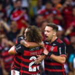 Flamengo derrota Cruzeiro para se isolar na ponta do Brasileiro